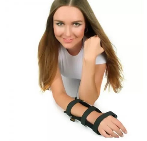 6-Orteza-termoplastic-pentru-articulatia-mainii---ARH33