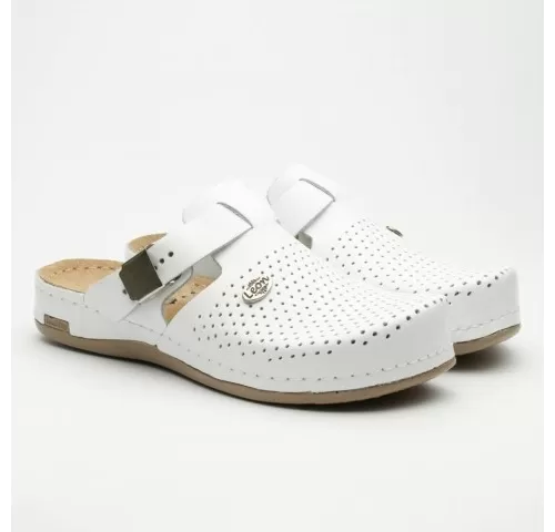 3-Saboti-medicali--de-dama--din-piele--alb--Leon-950