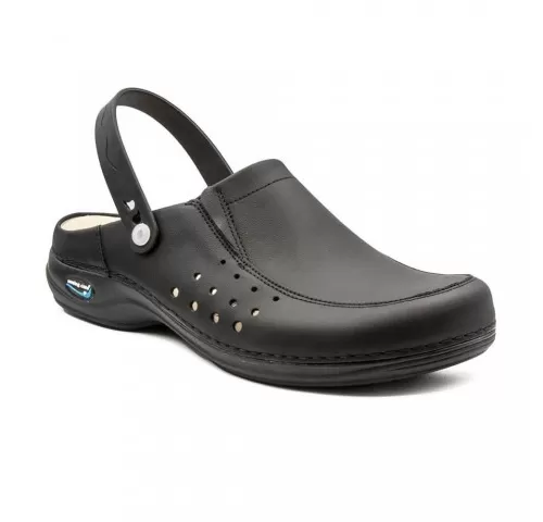 11-Saboti-medicali-din-piele-naturala--lavabili--cu-bareta-Nursingcare-Wash-Go-Berlin--negru