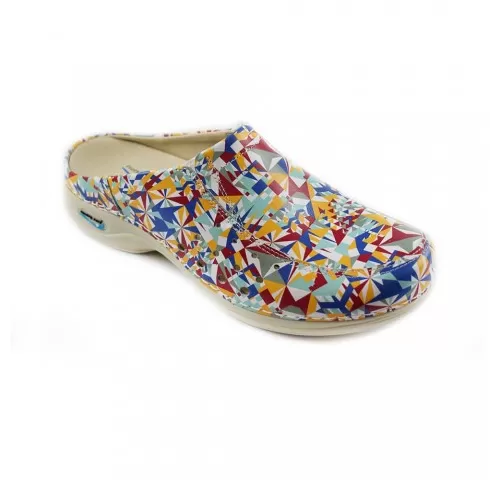 10-Saboti-medicali-din-piele-naturala--lavabili--Nursingcare-Wash-Go-Berlin--triunghiuri-colorate