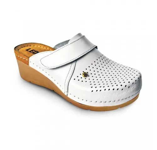 9-Saboti-medicali-Leon-1001--de-dama--din-piele--alb