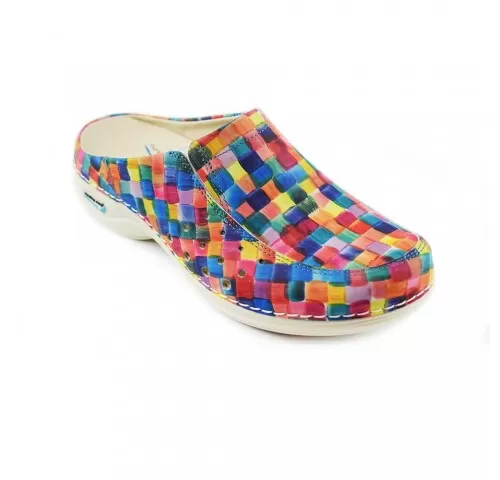 13-Saboti-medicali-din-piele-naturala--lavabili--Nursingcare-Wash-Go-Berlin--patratele-colorate